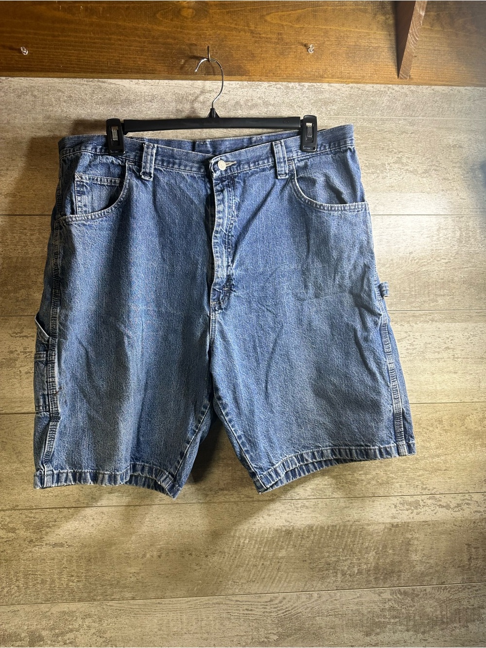 Vintage Wrangler Denim Carpenter Shorts Jorts Medium Wash Size 40